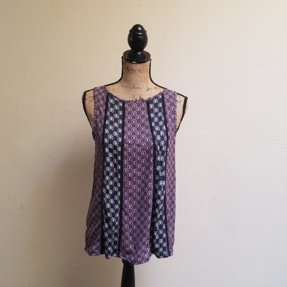 LOFT Other - NWT LOFT Laced details Keywhole back Sz S